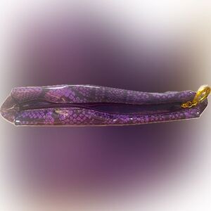 Never used! New! Estée Lauder makeup bag!